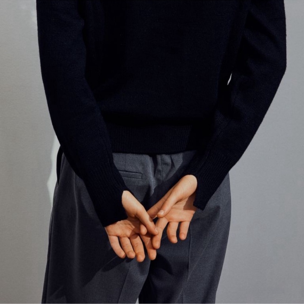 H&M | Women’s Black Crew Neck Sweater